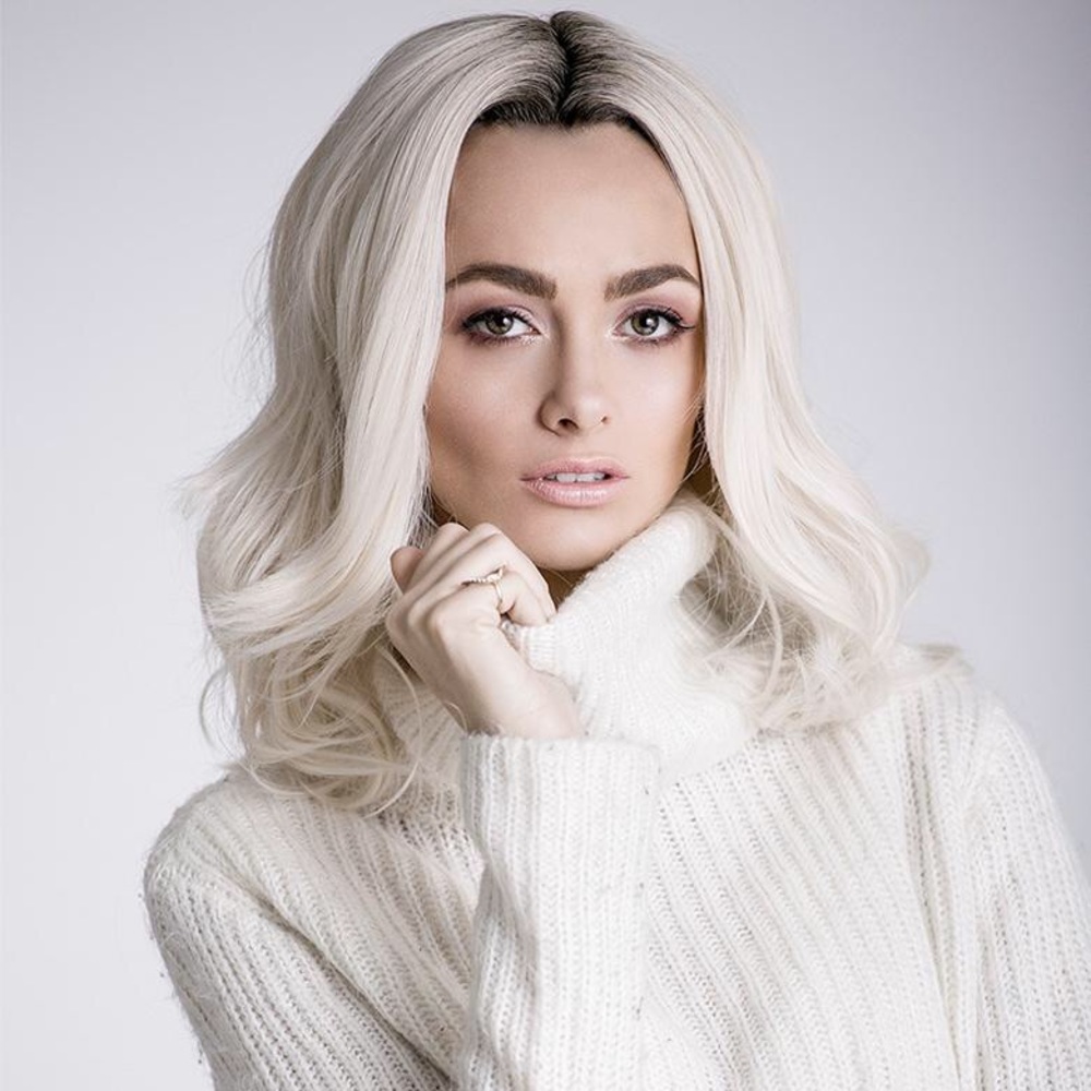 BELLAMI SYNTHETIC WIG LEYLA 18" BODY WAVE